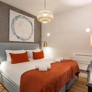 https://chic-tailor-made-flat-in-chiado.hotels-lisbon-portugal.com